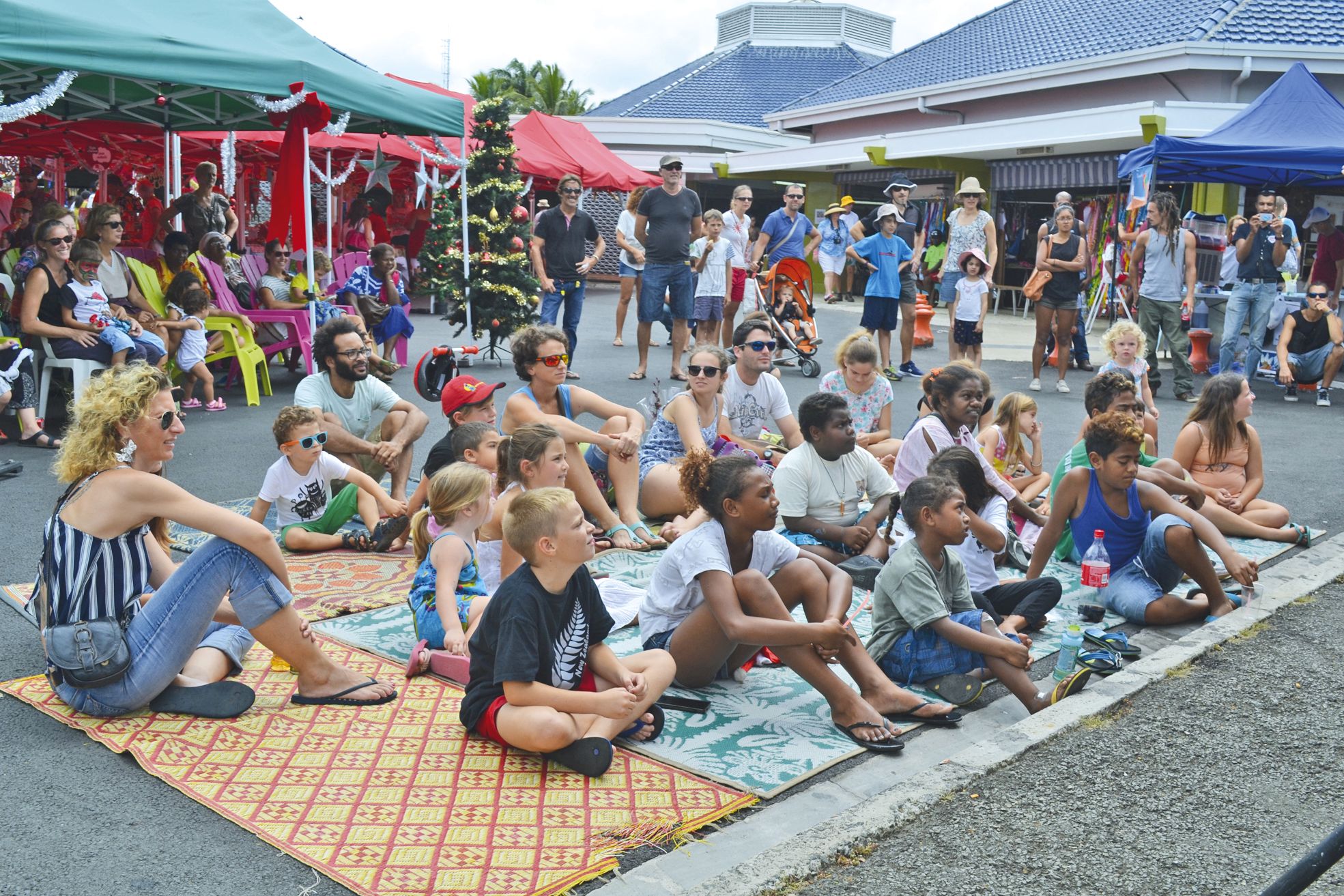 Les spectacles proposés dans le cadre du Festi’marché  ont attiré beaucoup de monde.