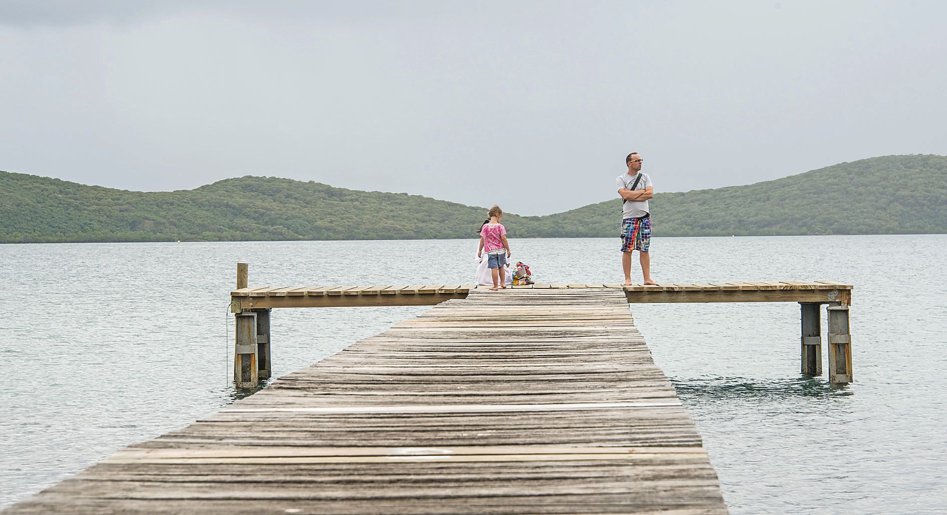 Clients comme habitants du quartier ont de nombreux  souvenirs de pêche depuis le ponton de l’hôtel.