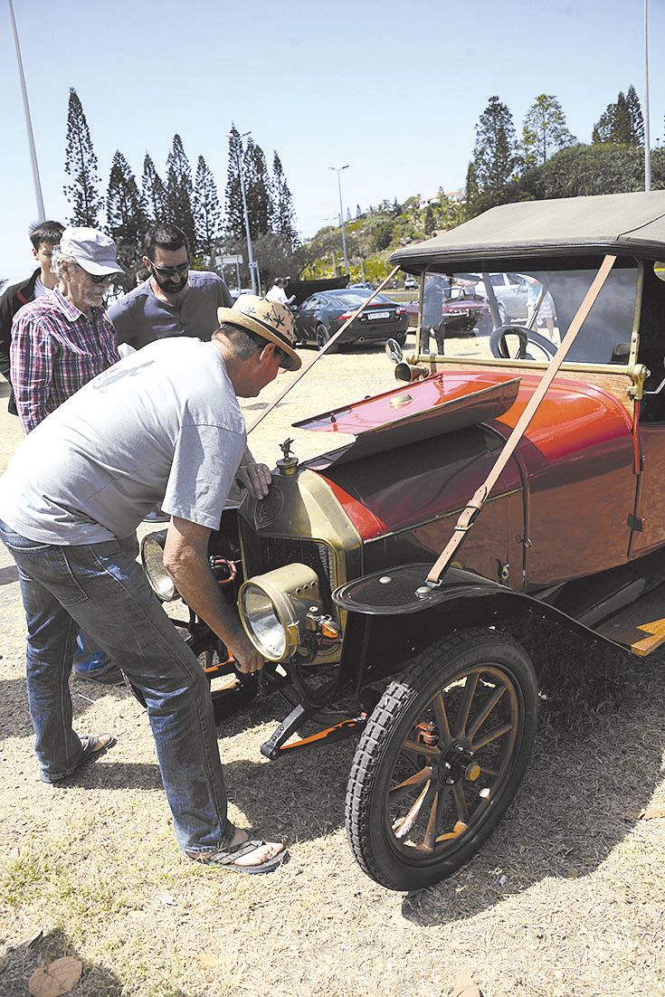 Plus vieux véhicule en état de marche, le Zèbre est un. taxi qui date de 1914. Il appartient à Jean-Pierre Dano.