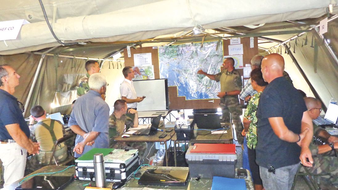 Cet exercice en terrain libre a eu lieu dans la région de La Foa en  association avec les institutions, les communes et les chefferies, qui ont reçu les explications de l’exercice en présence du colonel Fabrice Lanic, chef de corps du Rimap-NC.