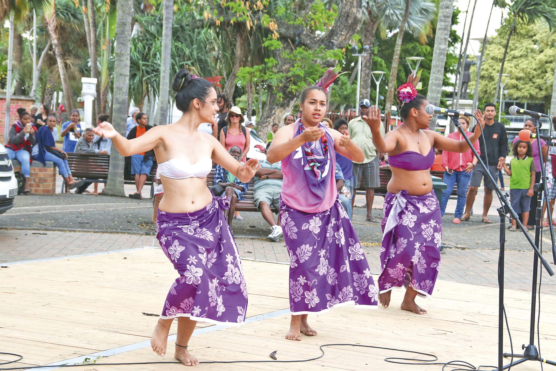 Les première année de BTS services et prestations des secteurs sanitaire et social, au lycée du Grand Nouméa, ont présenté une danse. L’occasion pour les étudiants de rencontrer les publics et les professionnels avec lesquels ils seront amenés à travaille