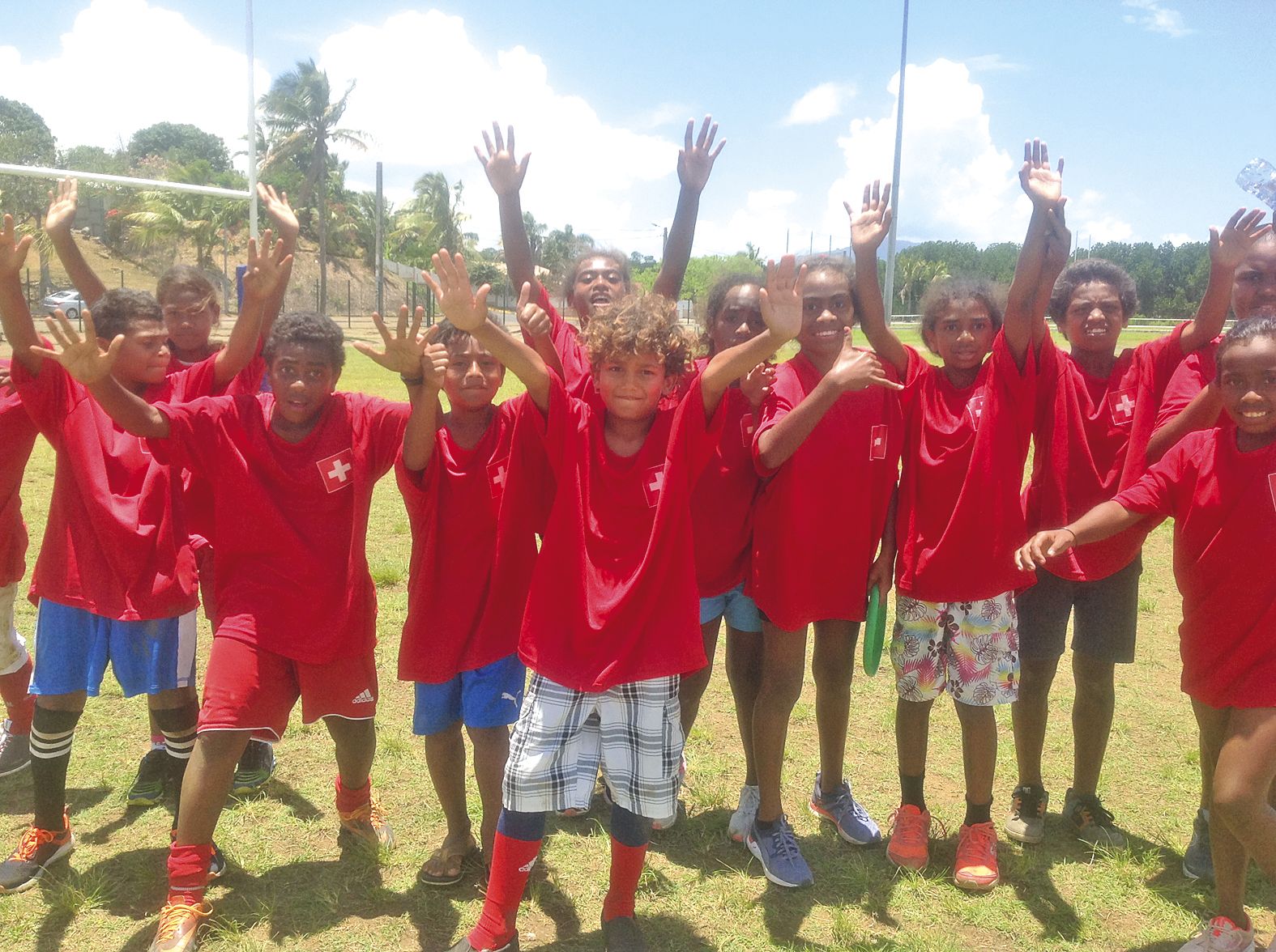 L’école Luecila, de Lifou, a réalisé un match impressionnant contre Yvonne-Dupont, de Nouméa. Au bout du temps imparti, les deux équipes étaient à égalité 5 partout. Les Îliens l’ont emporté dans l’exercice de la mort subite. Ils finissent ex aequo à la d