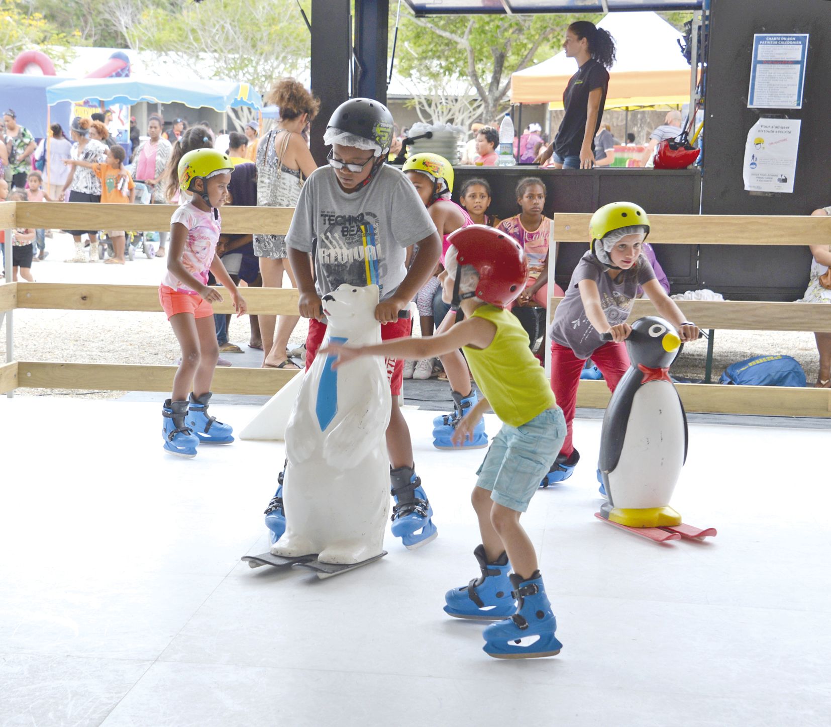 Patinoire, manèges, château gonflable, tours de poney,  petits chevaux, jeux d’eau, laser game... hier, il y en avait pour tous les goûts et pour tous les âges.