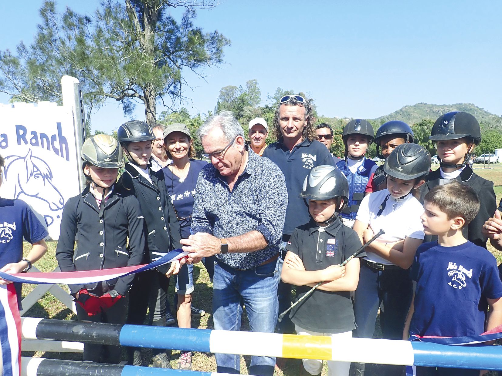 Le maire, Georges Naturel, a inauguré le terrain équestre lors du tournoi Equigolf, le 30 septembre dernier.