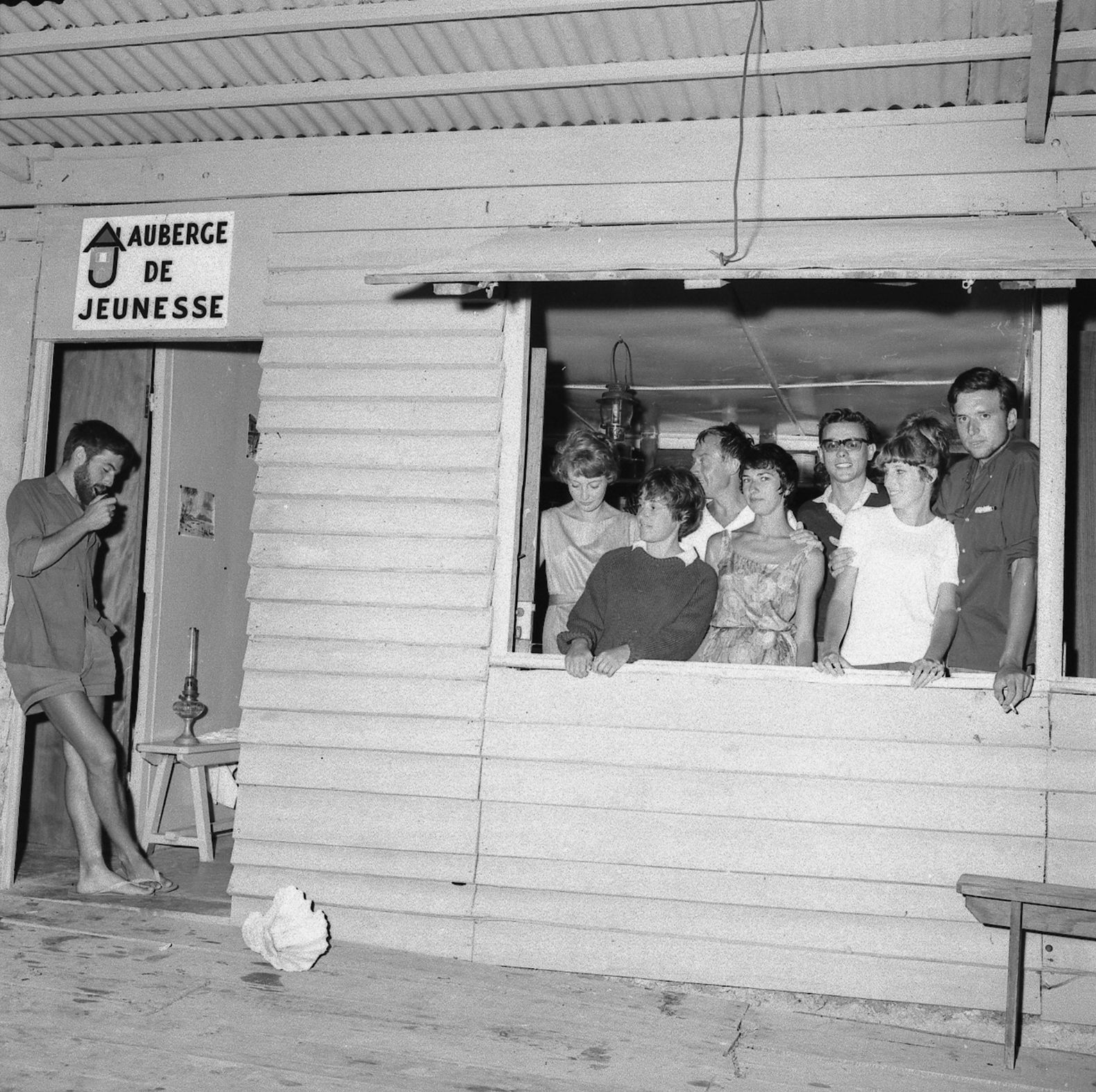 Pierre Siorat (à gauche), a rejoint l’auberge de jeunesse en 1963. La première maison de l’association se situait sur la plage des artifices, à l’Artillerie, sur du foncier militaire.