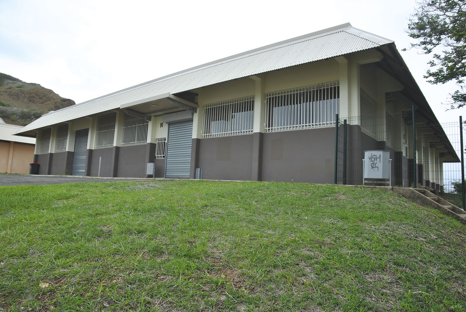 Le bâtiment N du lycée polyvalent Jules-Garnier a été  réaménagé, cet été, pour accueillir les BTS ATI.