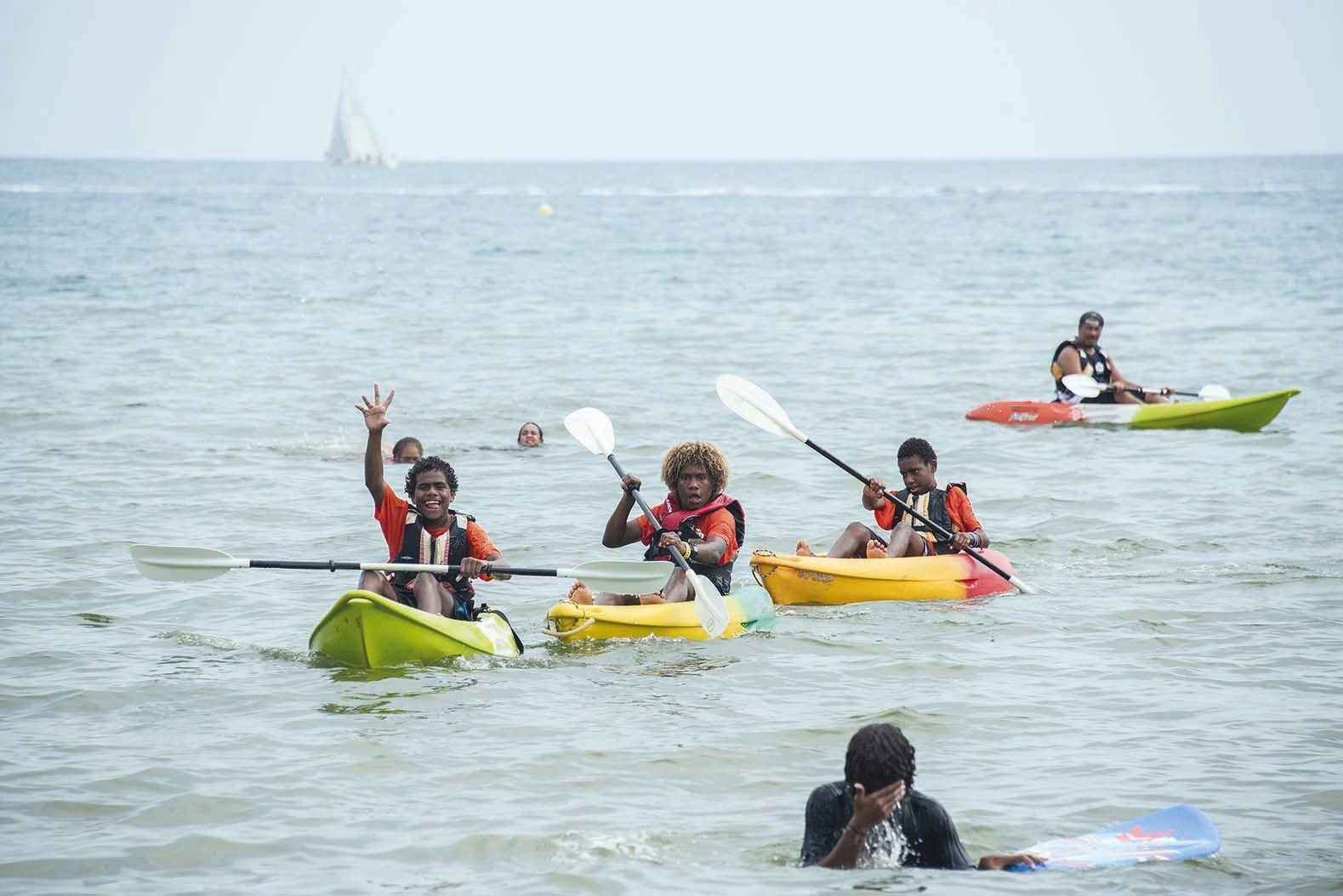 Sur terre, sur la plage comme dans l’eau, Sport action propose des activités variées.