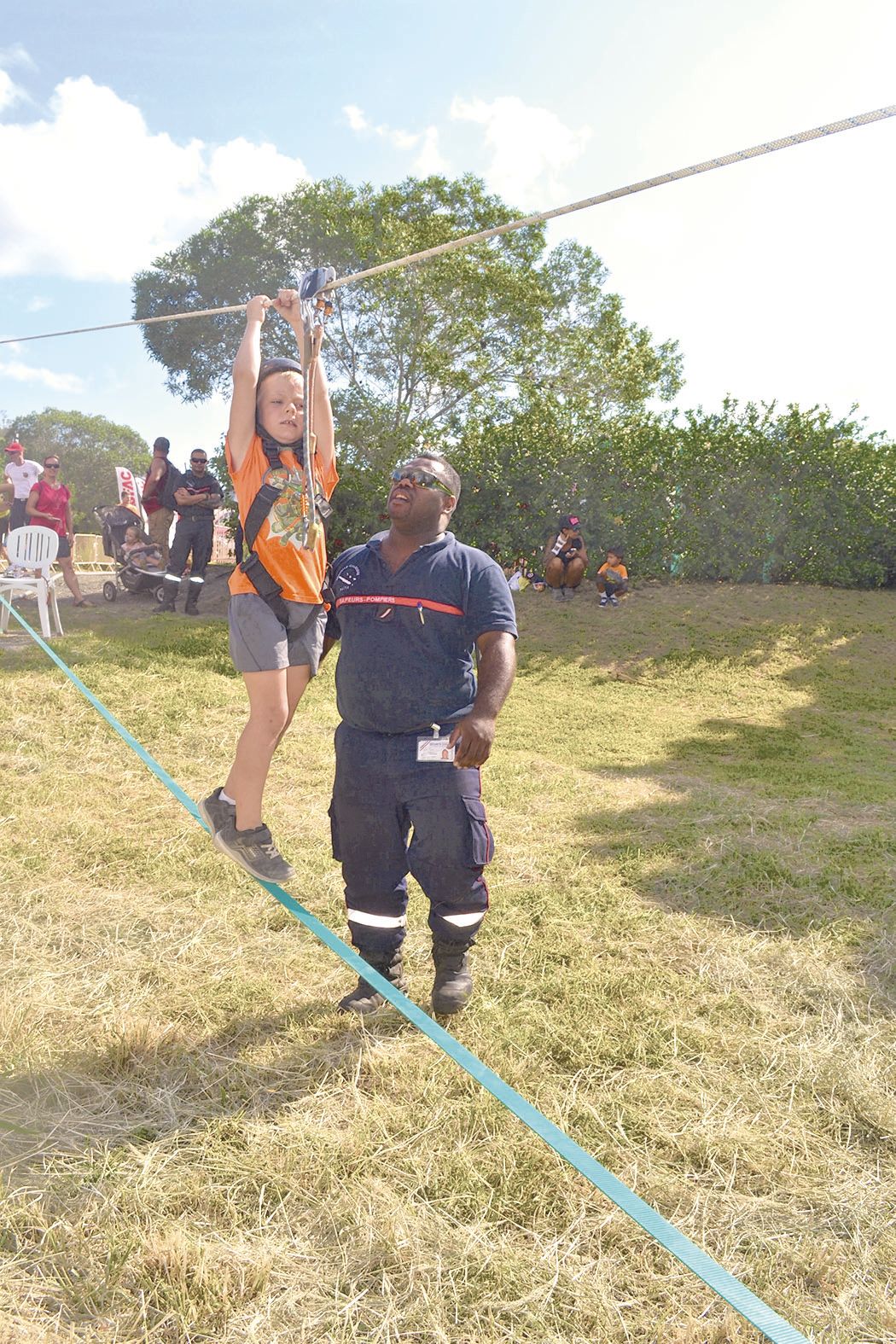 « Cette journée permet de mettre en avant nos pompiers et de lever des fonds pour notre amicale. Au vu de la quantité de participants à nos activités, on voit que cela marche fort ! », s’enthousiasme le chef de corps Gwenval Cambon.