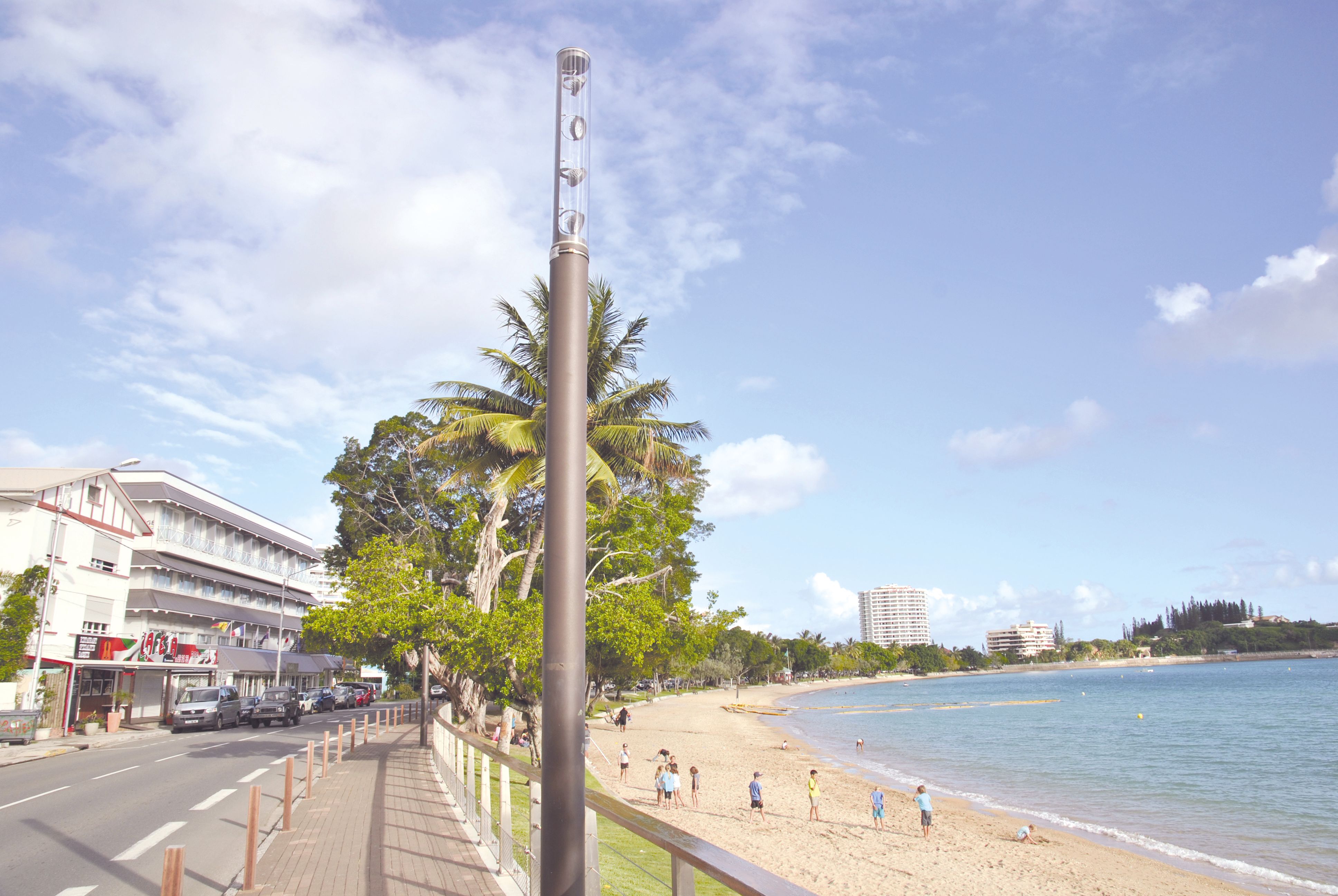 Le renforcement de l’éclairage des promenades a débuté fin 2013, avec la réhabilitation de la baie des Citrons.