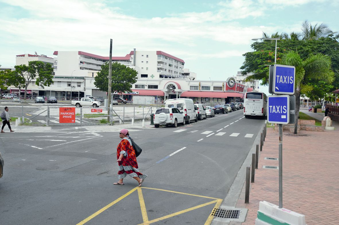 Rue Anatole-France, la zone des taxis ne sera pas  touchée par ces perturbations, le tronçon concerné commence juste après.