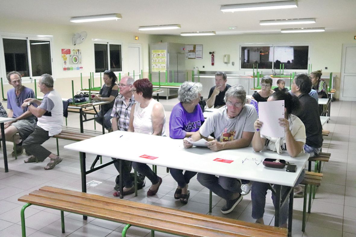 Une vingtaine de personnes ont assisté mercredi soir au conseil de quartier, à l\'école la Croix du Sud.