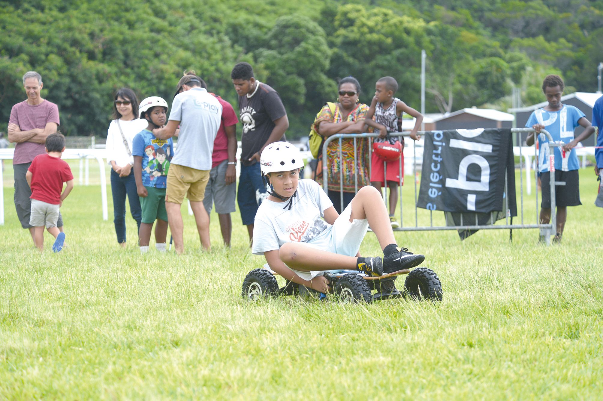 Les participants ont pu s’initier à la conduite de skates, de trottinettes électriques et de karts. C’est ce qui plaît le plus aux grands, note Aurore Leroy, éducatrice sportive.