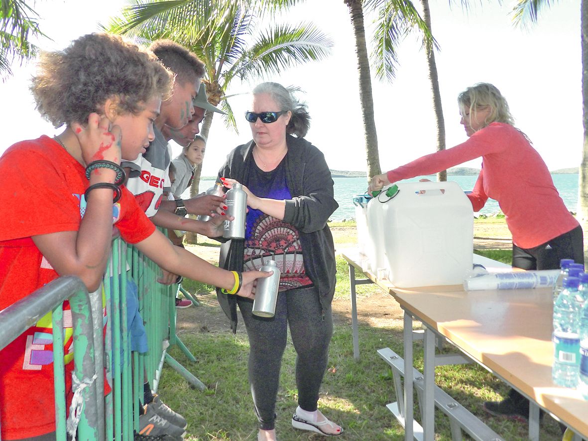 Un cross placé sous le signe du développement durable. Le collège de Tuband est inscrit dans la démarche du label E3D. Ainsi, les sportifs ont utilisé des gourdes offertes par la municipalité afin de réduire les déchets.