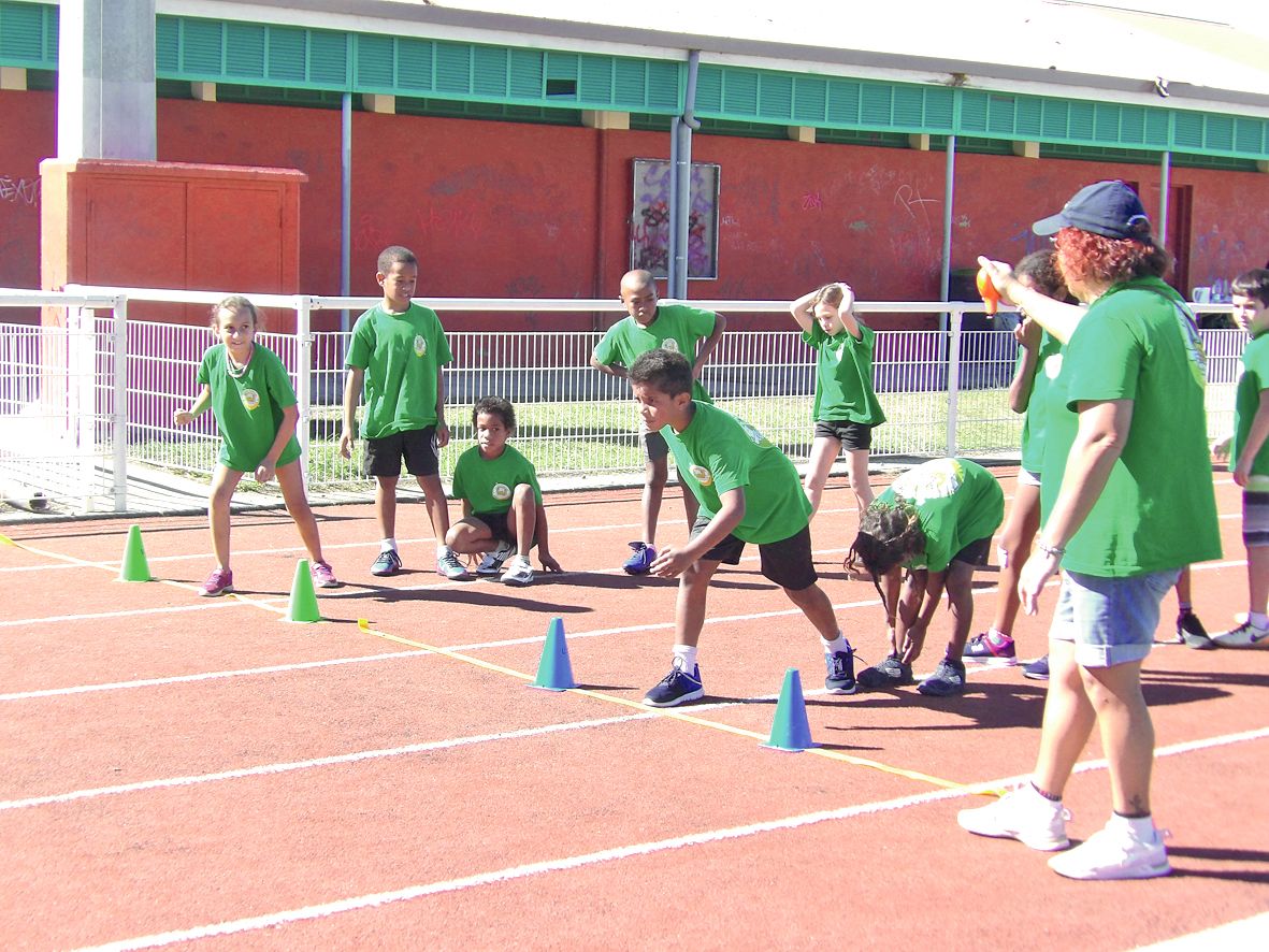 Lors de la course rapide de sept secondes, les concurrents devaient parcourir la plus longue distance sur le temps imparti. Un effort de concentration particulier était demandé lors du top départ, afin de ne pas perdre une seconde. L’école Mermoud, de Kou