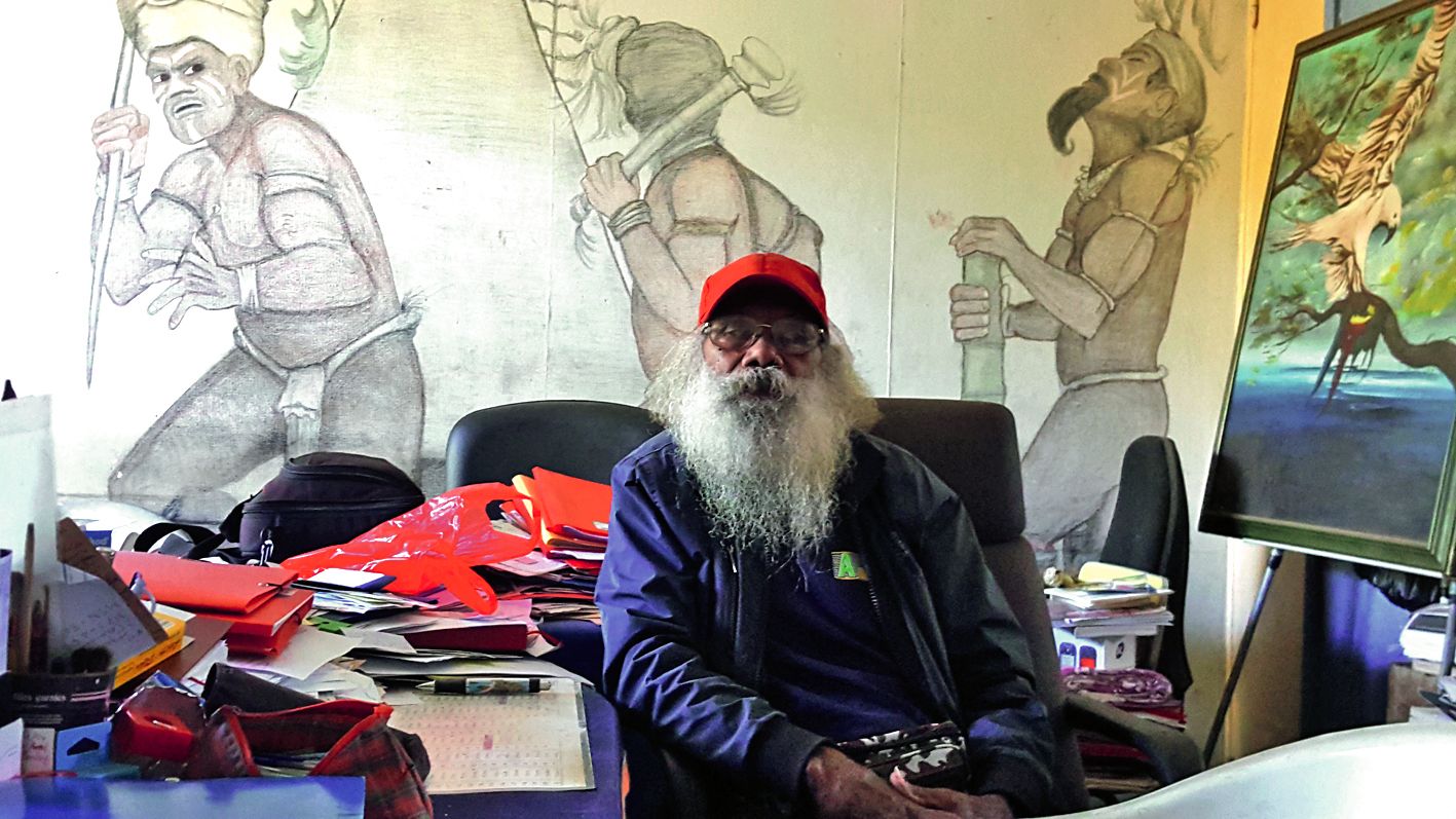 Charles Haudra vivait dans la maison de l’Intendant.  Depuis l’incendie, il dort dans son bureau. Photo A.-C.P.