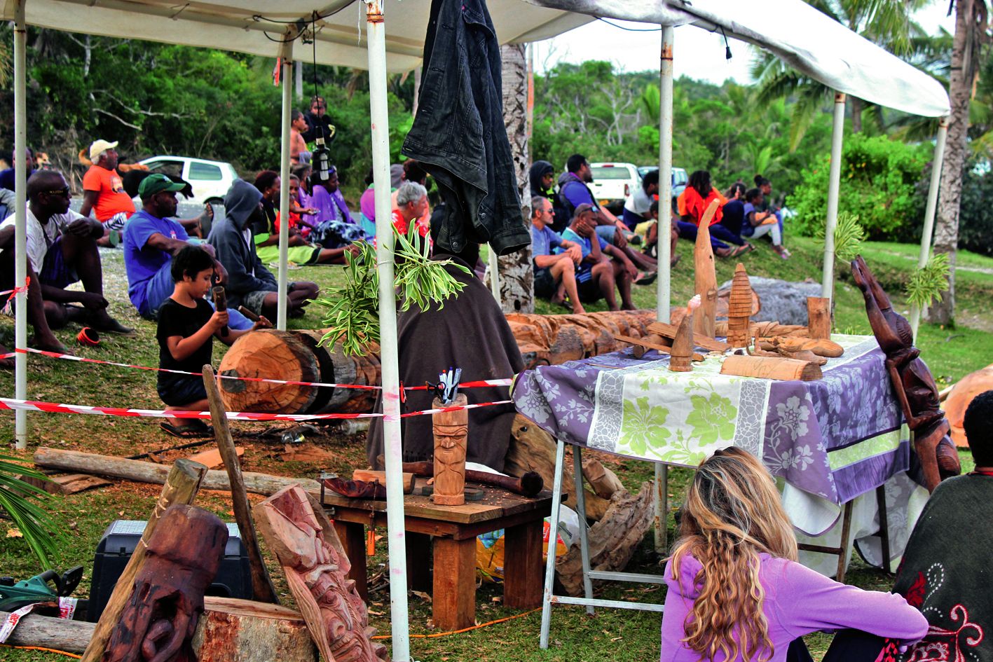 Les sculptures en bois de santal sont parties comme des petits pains pendant ces deux jours de fête.