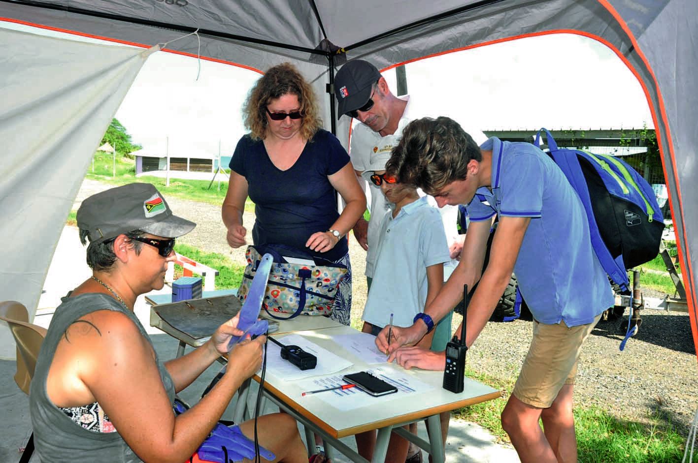 « J’ai une bonne participation des parents des élèves de l’école de sport, qui sont venus aider dans la logistique de la journée : accueil et inscriptions, barbecue, personnel médical, répartition et distribution des repas… », avoue Xavier Vanni.