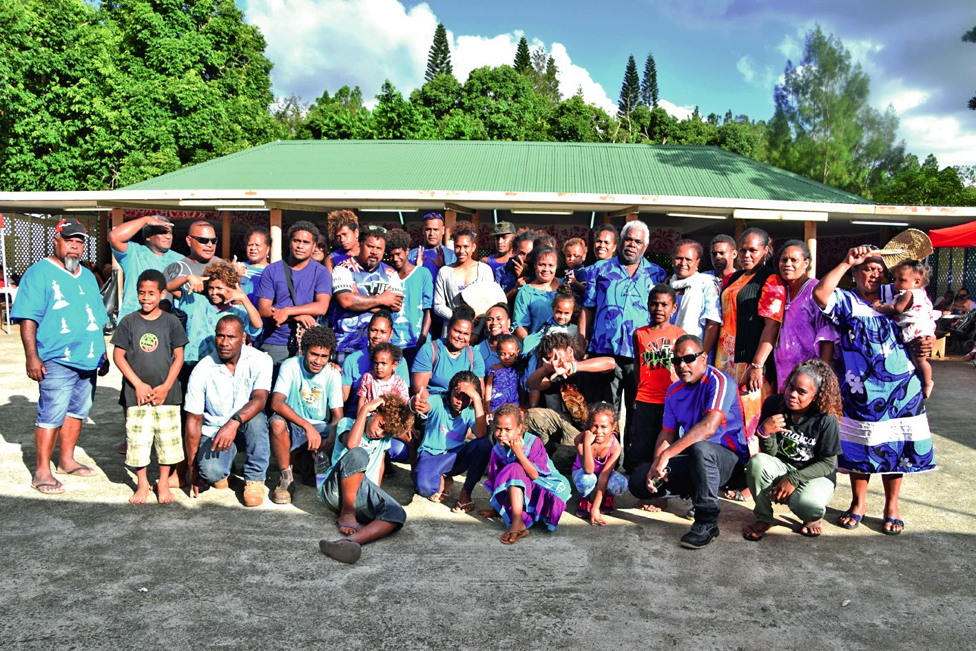 La famille Koteureu, construite autour de Anamalia Lupé 0 Taumata, mariée à l’île des Pins. Sa descendance vit aussi à Maré. Photo