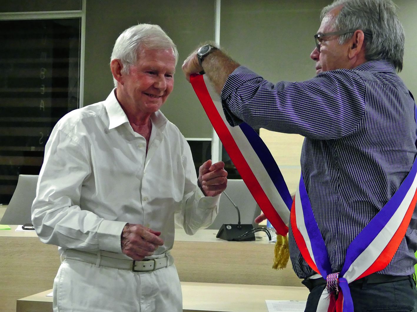 Adversaires de longue date, Bernard Marant (à gauche) et Georges Naturel, le maire (à droite) ont largement dicté la mutation de la commune. Photo G.R