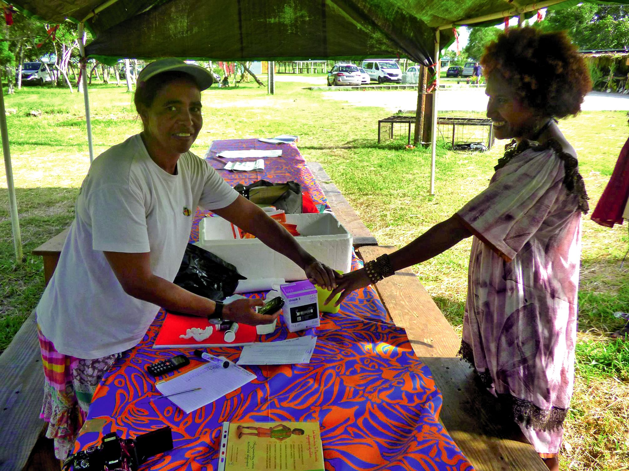 Le centre médical de Xépénéhé disposait d’un stand de dépistage du diabète. Une marche de cinq kilomètres « Santé par le sport » a aussi été organisée.