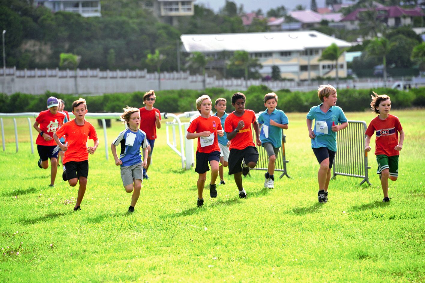 Cette année, l’association des parents d’élèves avait prévu des petites récompenses pour les trois premiers de chaque course. Ceux qui sont montés sur le podium sont repartis avec des bons pour des activités sportives comme de l’accrobranche.