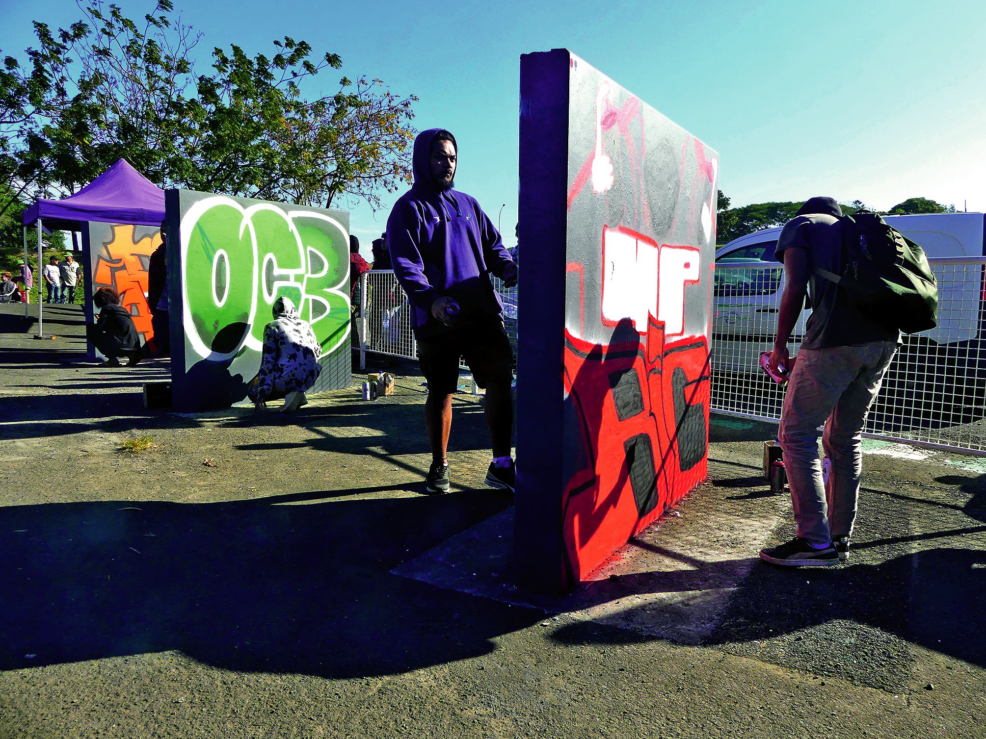 Un concours de graff a été mis en place pour l’événement.  Six jeunes artistes se sont inscrits pour cette compétition.