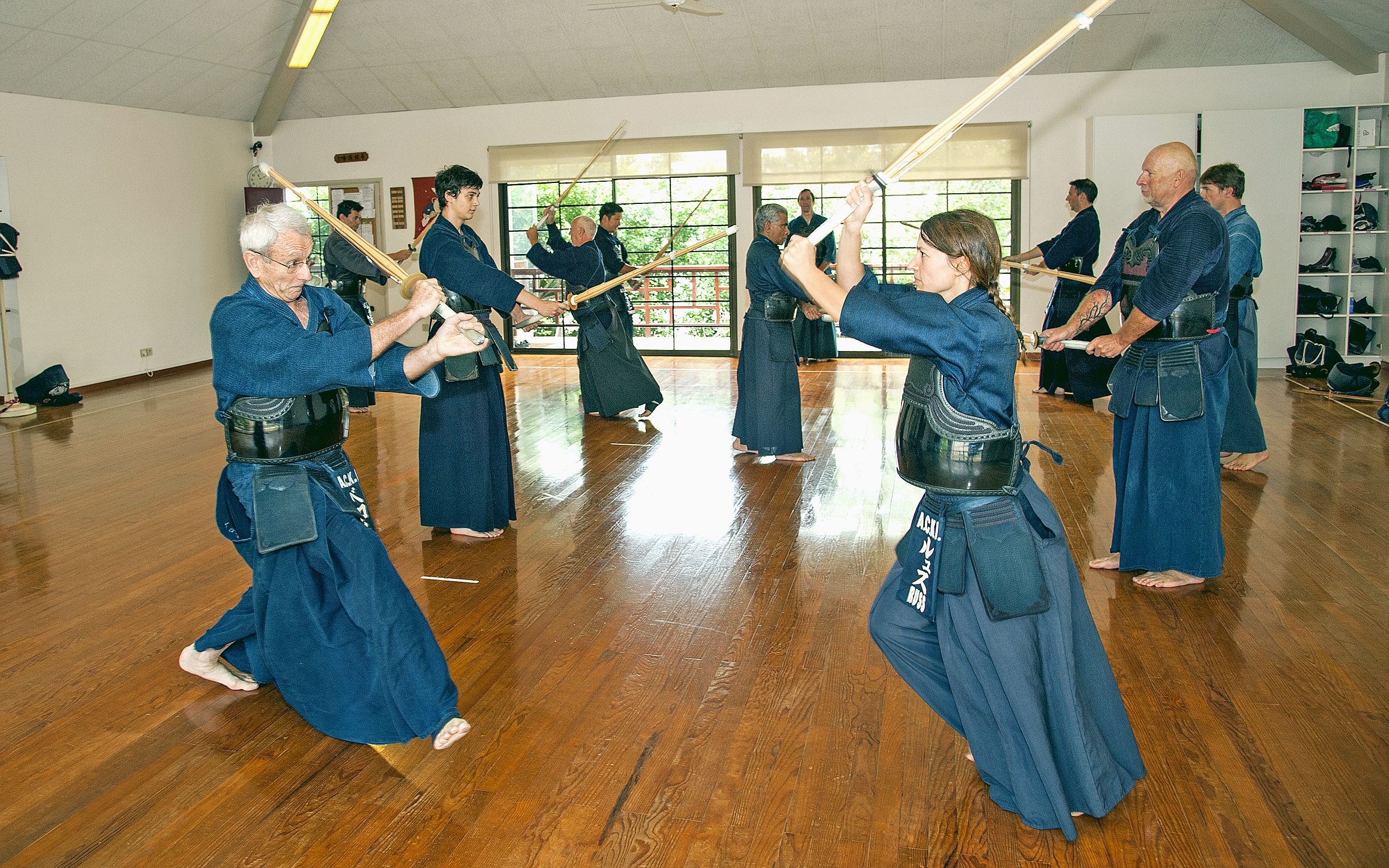 L’Association calédonienne de Kendo et Iaido a organisé ce week-end un stage international, de haut niveau, de Kendo dirigé par Jean-Luc Grausem 7e dan et Pascal Ponteau 6e dan. Un passage de grade a eu lieu à l’issue du stage.Photo Cyril Terrien