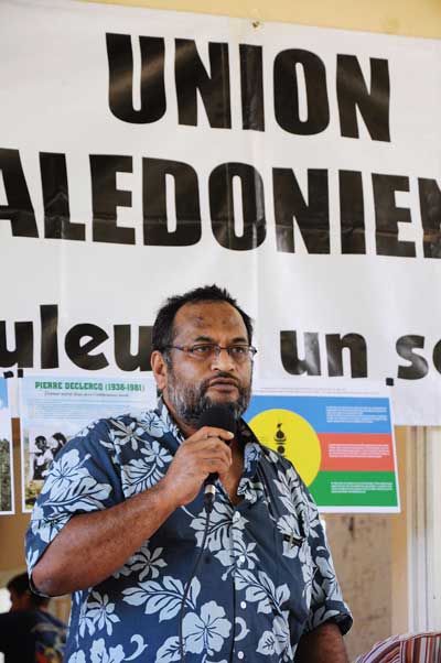 Le leader de l'Union calédonienne a participé à tous les grands événements du pays ces trente dernières années. Notamment aux accords de Matignon-Oudinot et de Nouméa (en haut à droite sur la photo).