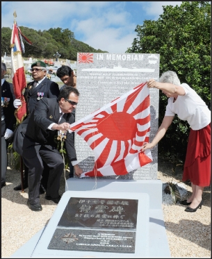 La stèle en hommage aux sous-mariniers a été inaugurée le 19 août au cimetière du 4e Km. Le monument des Forces alliées est, au contraire un lieu de rencontre des Nouméens.