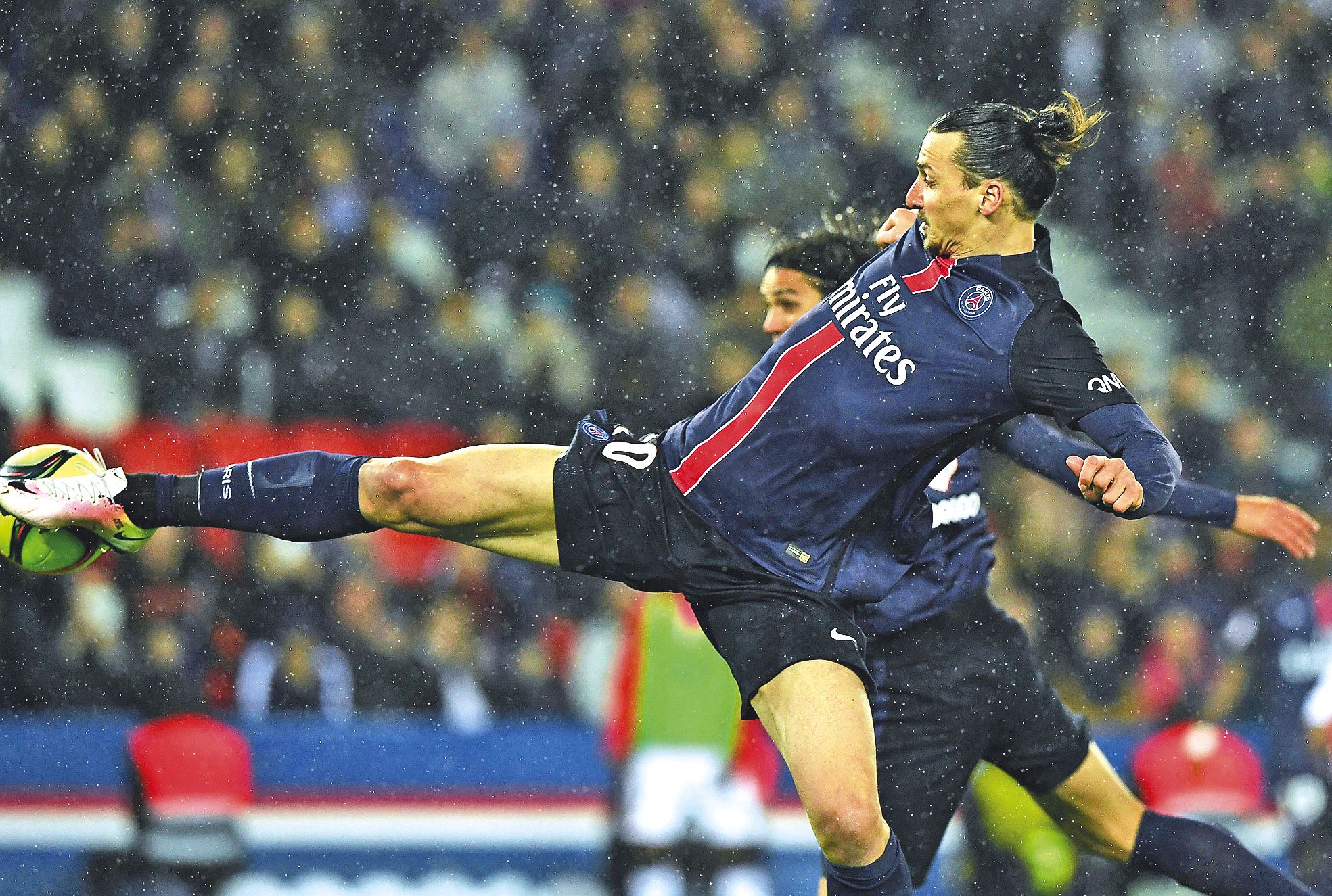 Paris, hier. En s'imposant à domicile face à Rennes (4-0), le PSG a fait tomber le record du nombre de victoires sur une saison (28) et égalé celui du nombre de points (89).