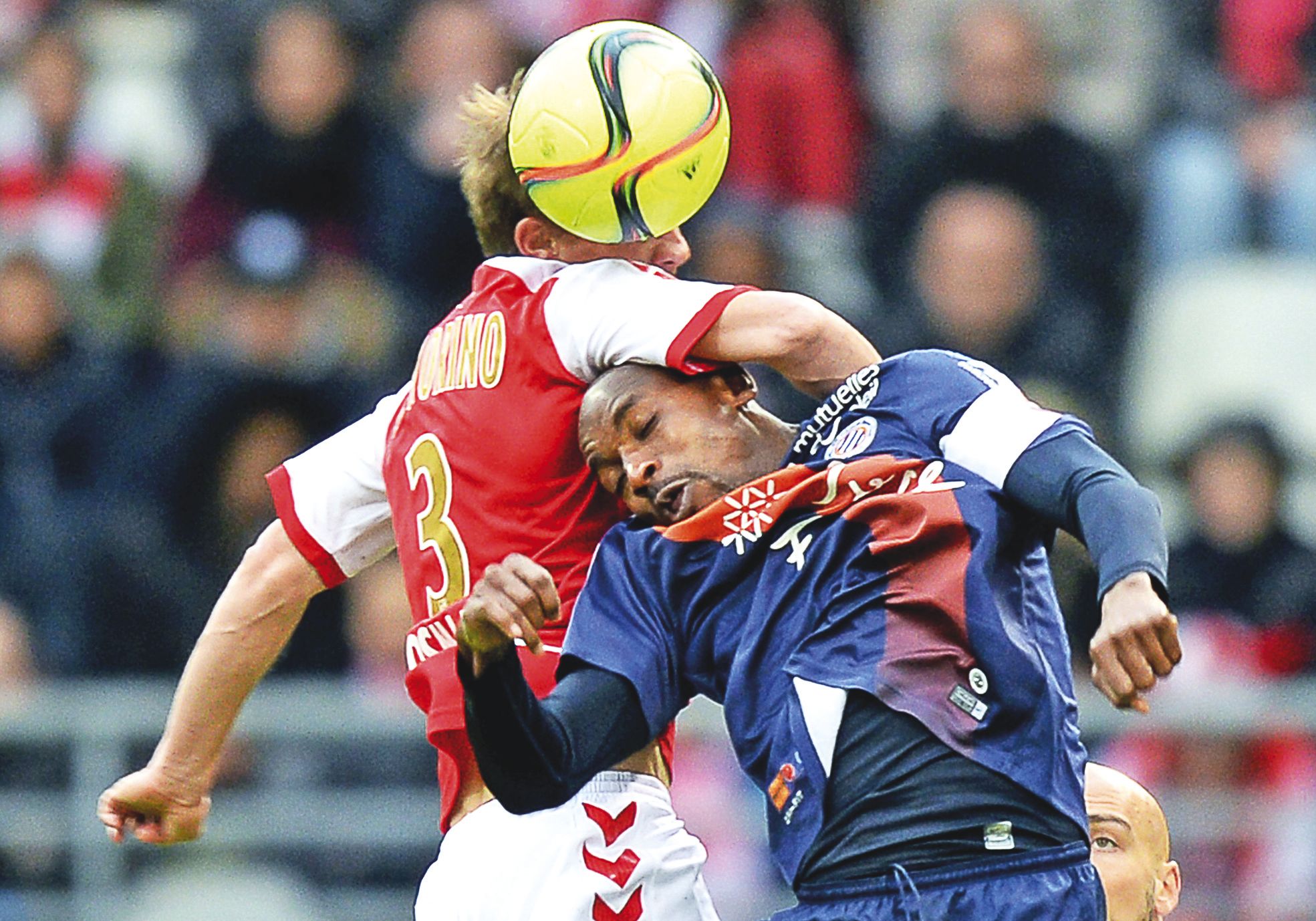 Reims hier. Les locaux ont perdu très gros et ont considérablement compliqué leurs chances de maintien en s'inclinant (3-2) face à Montpellier.