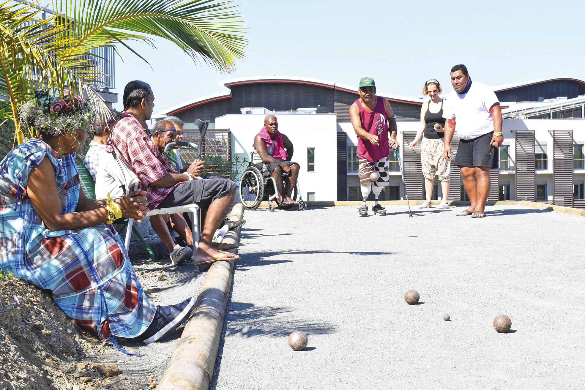 Samedi 28 mai au CSSR. Inauguration du terrain de pétanque, où des boulistes se sont affrontés toute la matinée  dans la bonne humeur.