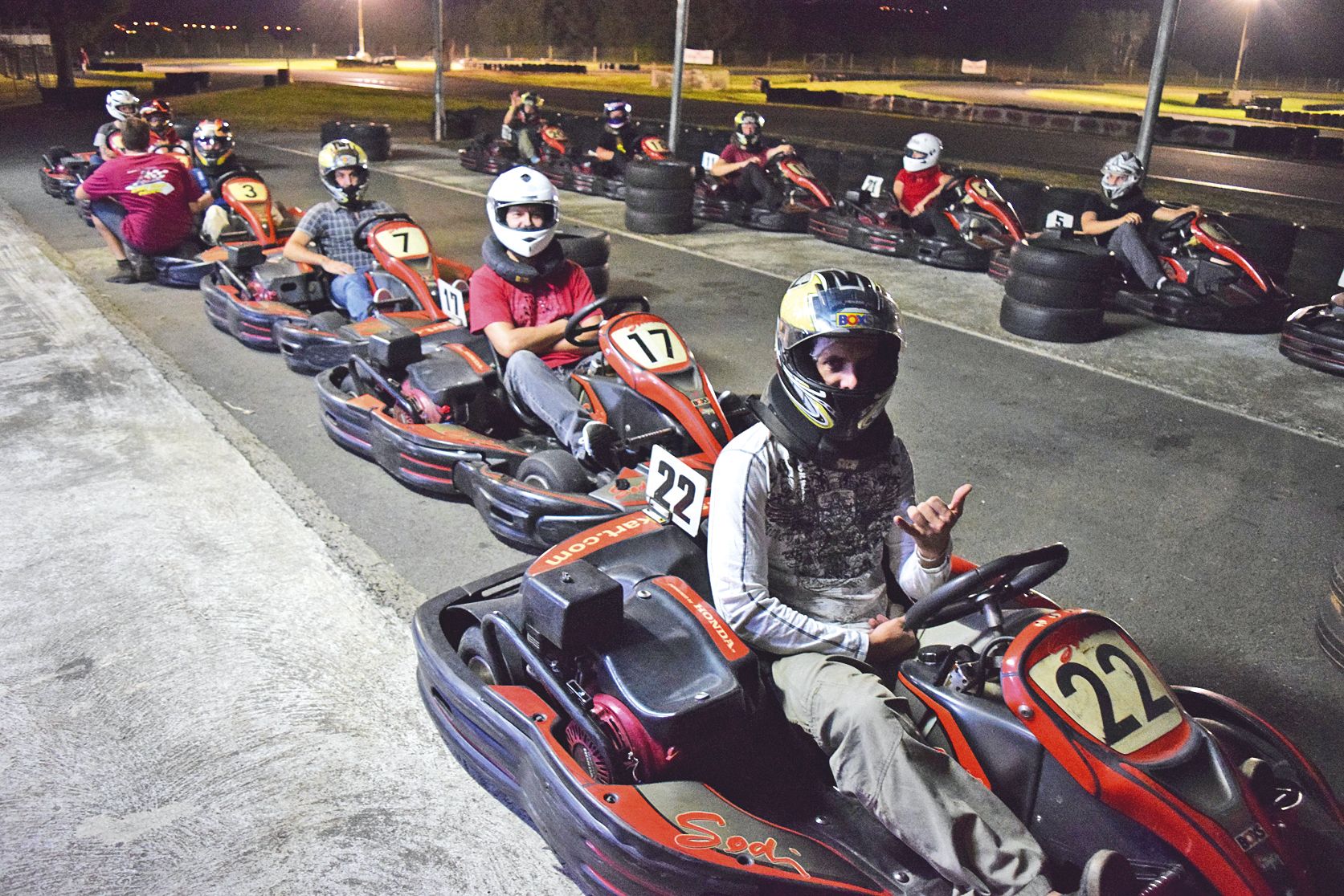 Circuit de karting de Nakutakoin, samedi 28 mai. Douze équipes de trois à six pilotes ont pris le départ de la course d'endurance de trois heures ouvertes à tous. La prochaine, de 5 heures, est prévue le 17 septembre.