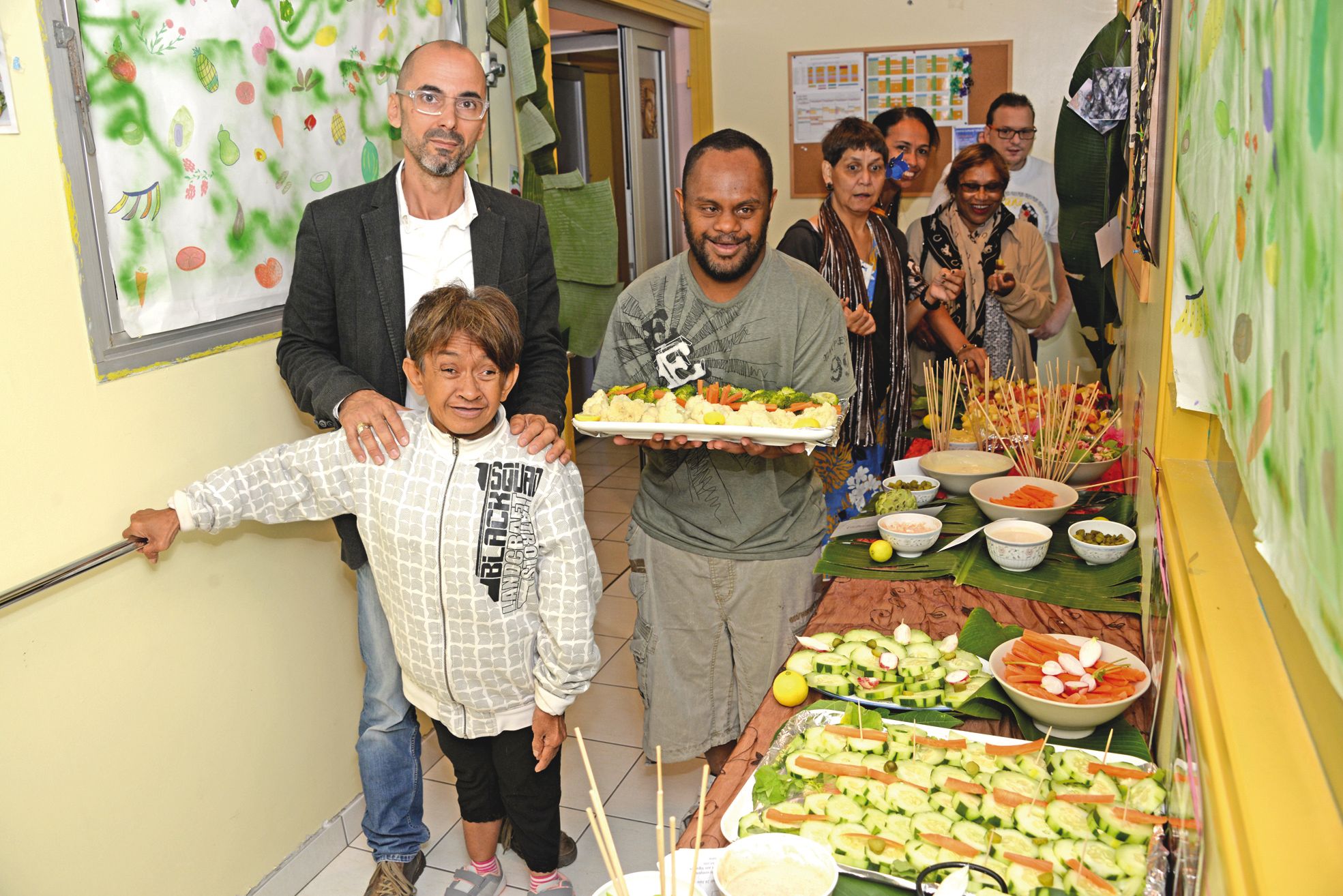 A Tina, les jeunes de l'APEI ont également confectionné leur repas, hier à midi, qu'ils ont partagé avec les familles.