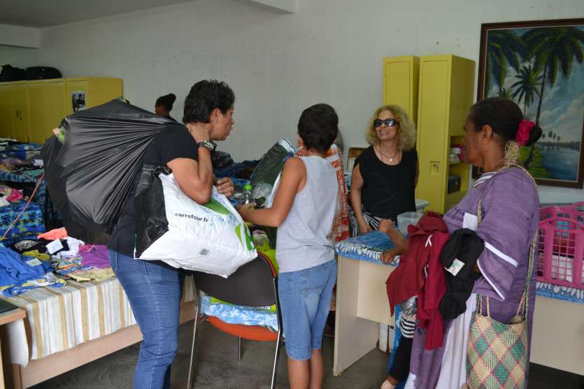 braderie de rentrée du Secours Catholique à la Vallée-du-Tir