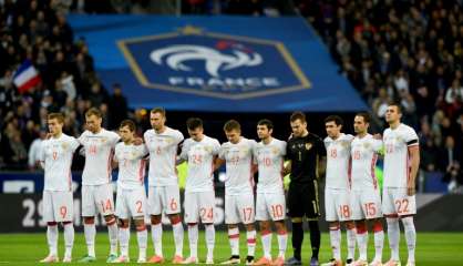 France-Russie: minute de silence en hommage aux victimes des attentats de Bruxelles