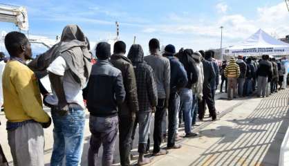 Migrants: près de 6.000 arrivées en Italie depuis mardi selon l'OIM