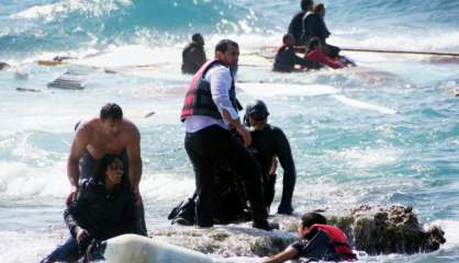 Méditerranée: deux migrants racontent leur calvaire