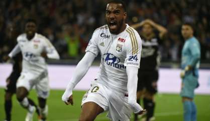 Ligue 1: Lacazette sauve Lyon contre Nice