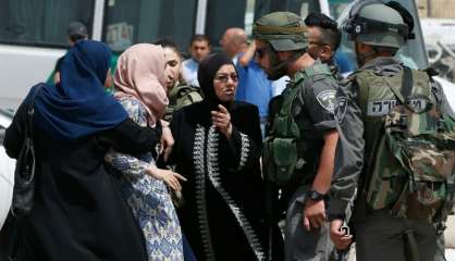 Cisjordanie: 2 Palestiniens armés de couteaux abattus à un checkpoint 