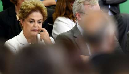 Brésil: les députés voteront dimanche sur la destitution de Rousseff 