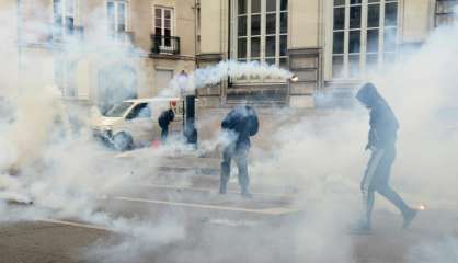 Loi travail: heurts intenses à Nantes entre manifestants et forces de l'ordre