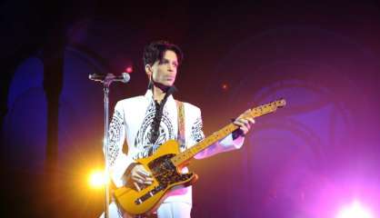 Prince: l'hypothèse d'une overdose de médicaments se précise