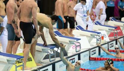 Natation: les Français conservent le titre européen du 4x100 m nage libre