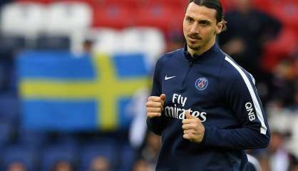 PSG-Nantes: arrêté à la 10e minute pour ovationner Ibrahimovic, pour ses adieux au Parc des Princes