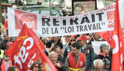 Loi Travail: le bras de fer entre dans son quatrième mois, grèves en vue dans les transports