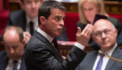 Terrorisme: Valls annonce un nouveau plan, notamment pour renforcer le suivi des jeunes radicalisés