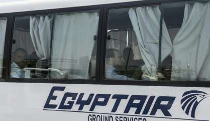 Avion disparu: l'Egypte n'exclut 