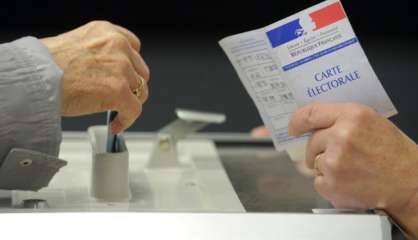 L'élection présidentielle se tiendra les 23 avril et 7 mai 2017