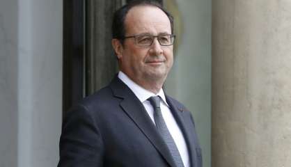 Recherche: Hollande renonce aux annulations de crédit de 134 millions d'euros